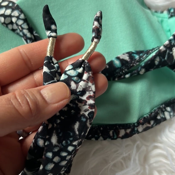 Athleta Swim Athleta Swim
Set Bikini Top And Bottom - Picture 10 of 12